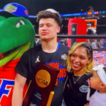 walter-clayton-jr.-really-didn’t-want-florida-mascot-in-celebratory-march-madness-family-photo