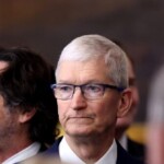 ipanic:-apple-airlifts-600-tons-of-iphones-to-us.-to-avoid-impending-tariff-hikes
