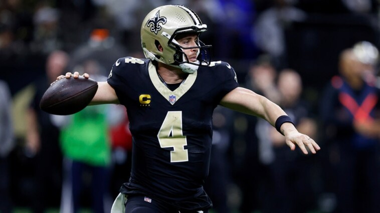 saints’-derek-carr’s-season-in-jeopardy-due-to-new-shoulder-injury:-report