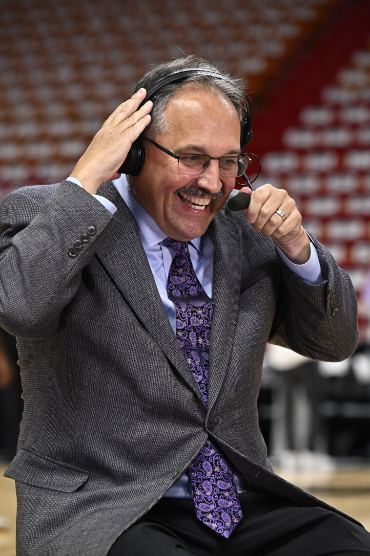 stan-van-gundy-takes-candid-dig-at-‘front-running’-knicks-fans