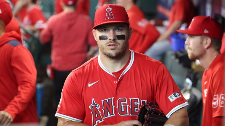astros-fan-rips-foul-ball-out-of-angels-star-mike-trout’s-glove-in-bizarre-scene