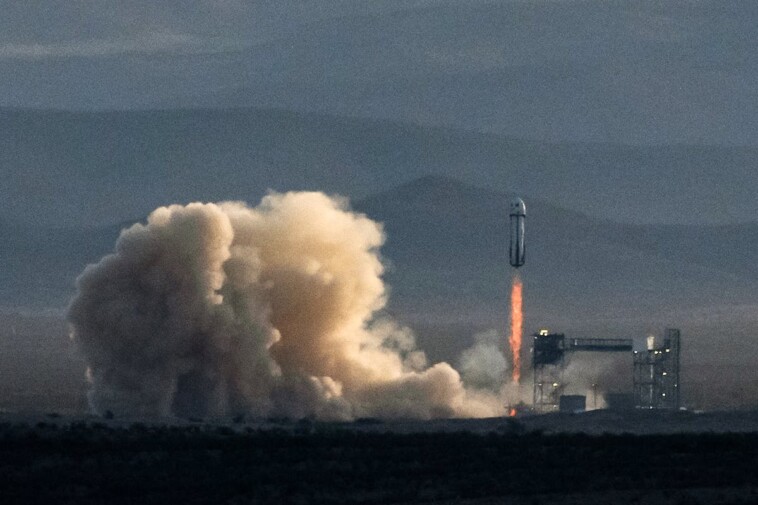 blue-origin-all-female-crew,-including-katy-perry,-launches-into-space