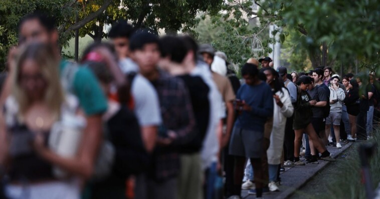 dems-crushed-as-az-forced-to-cut-up-to-50k-illegal-voters-from-rolls