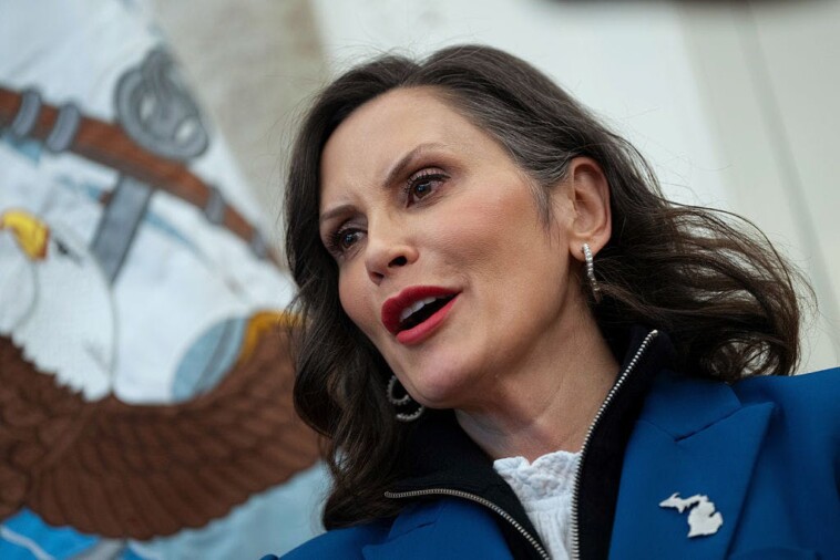 whitmer-responds-to-folder-gate-after-she’s-caught-hiding-from-white-house-camera