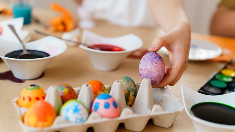 is-coloring-easter-eggs-safe-amid-bird-flu-outbreaks?