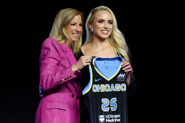hailey-van-lith-kisses-nba-boyfriend-jalen-suggs-in-sweet-2025-wnba-draft-scene