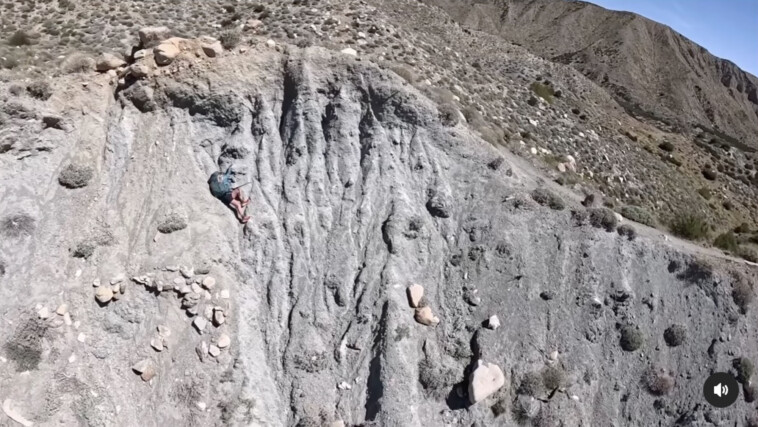 hiker-who-was-hanging-from-cliff-with-‘death-grip’-is-rescued-in-death-defying-video