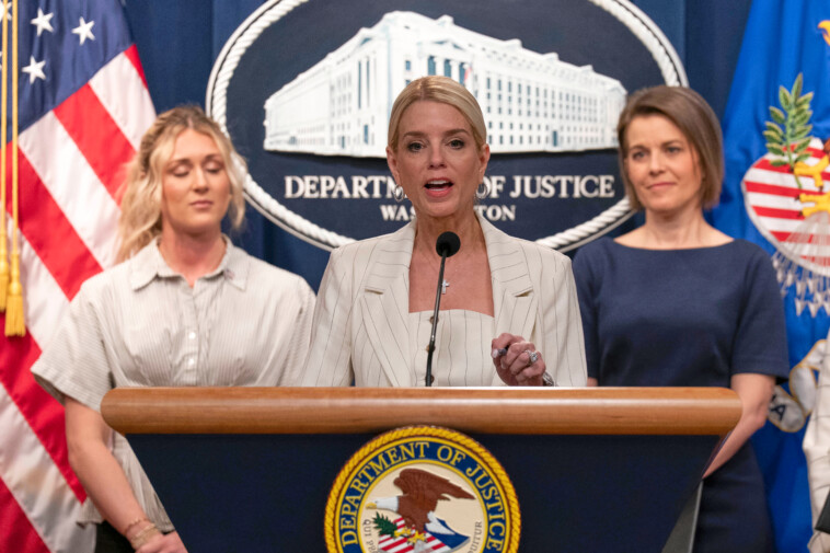 doj-slaps-title-ix-lawsuit-on-maine-over-state’s-refusal-to-ban-trans-athletes-in-women’s-sports
