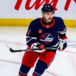 jets-lock-down-pionk-with-6-year,-$42m-extension