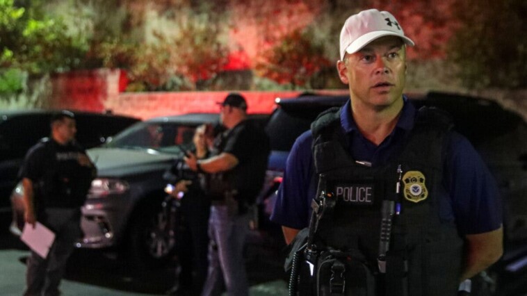trump’s-ice-arrests-1,000-illegal-workers,-pushes-for-fines-on-businesses-using-illegal-labor