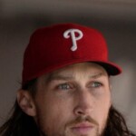 phillies-pitcher-who-looks-like-nicolas-cage-has-custom-declaration-of-independence-mitt