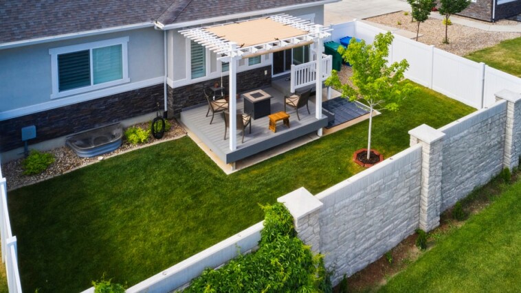 decked-out-backyards-help-homes-sell-for-more:-here’s-what-to-include-in-your-backyard-paradise