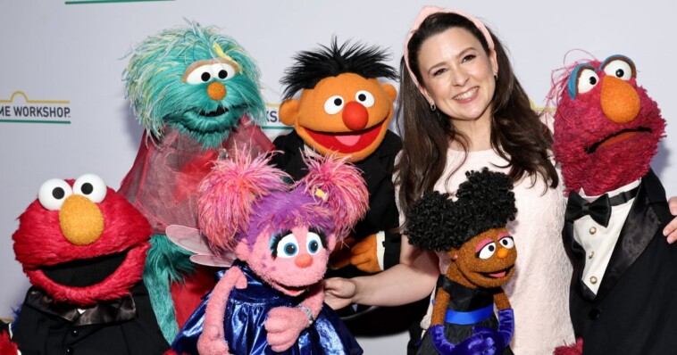 youtube-kids-star-ms.-rachel-responds-after-doj-is-called-to-investigate-her
