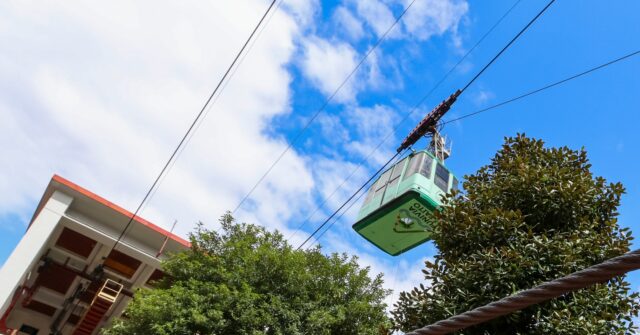 three-tourists-among-dead-in-cable-car-crash-in-naples,-italy