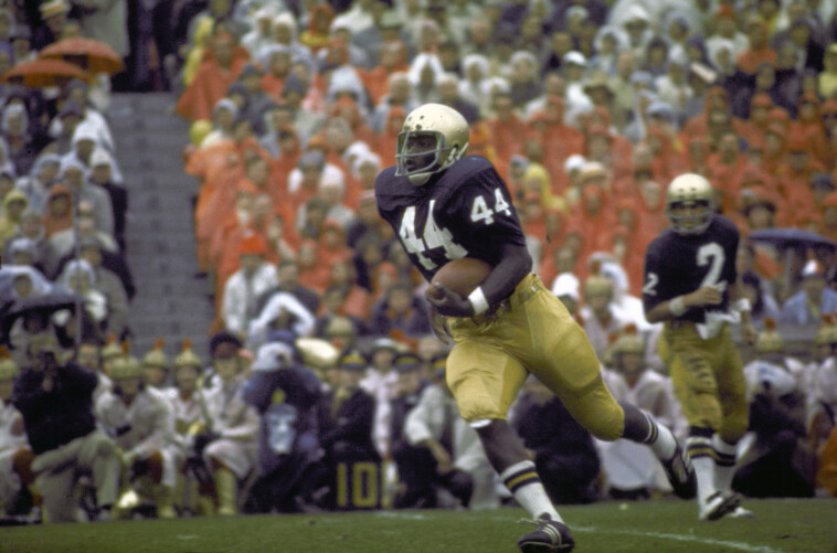 eric-penick,-former-notre-dame-all-american-running-back,-dead-at-71