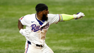 rangers-get-4-3-walkoff-win-over-dodgers-on-2-run-homer-from-adolis-garcia