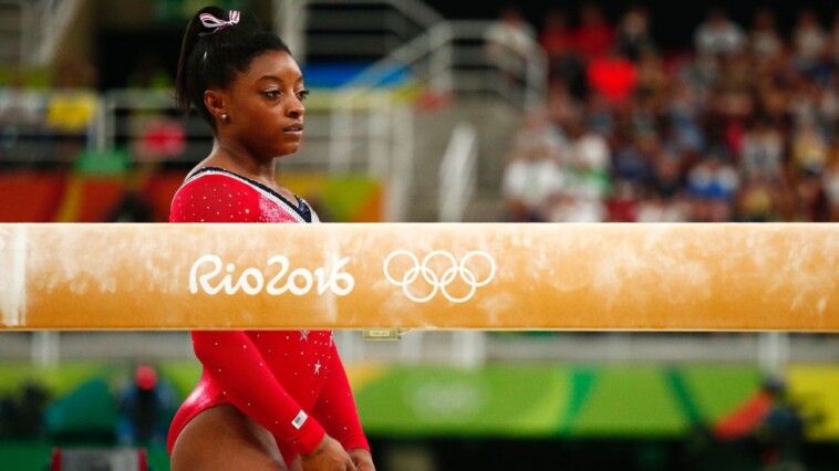 ex-coach:-biles-had-‘twisties’-before-rio-olympics