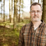 did-dad-get-a-glow-up?-yep,-that’s-a-sexy-new-plaid-shirt-from-walmart
