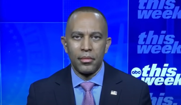 democrat-house-leader-hakeem-jeffries-openly-disses-strategy-of-dnc-vice-chair-david-hogg-(video)