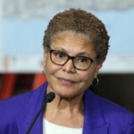 la.-mayor-karen-bass-cuts-400-police-department-jobs-in-‘state-of-the-city’