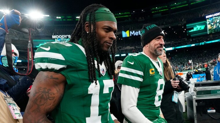 davante-adams-says-he-thought-aaron-rodgers-was-being-‘dramatic’-about-jets-breakup