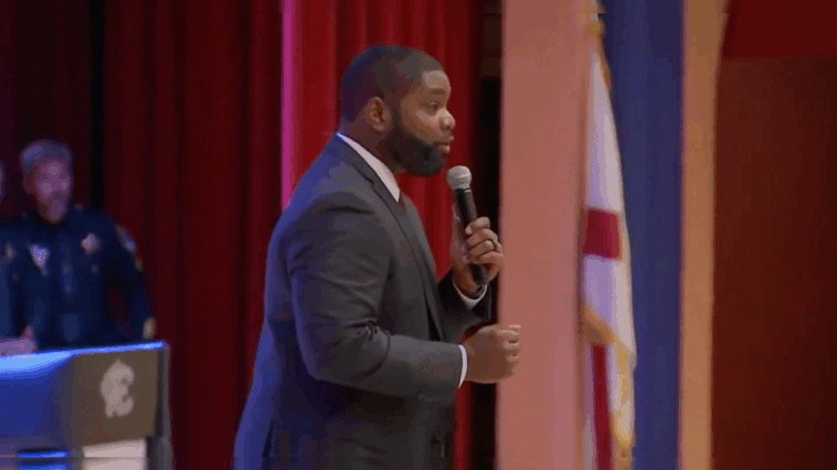 byron-donalds-skillfully-shuts-down-unhinged,-screaming-protestor-at-town-hall-(video)