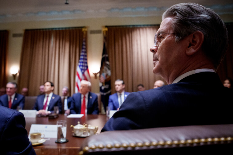 elon-musk-and-scott-bessent-had-heated-argument-in-halls-of-the-white-house:-sources