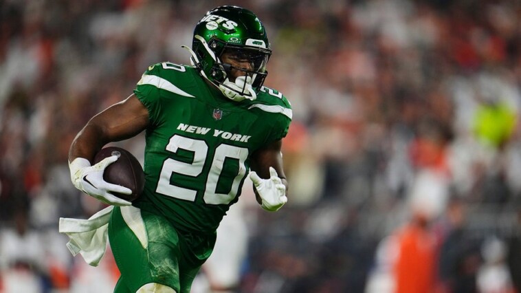 jets-star-breece-hall-posts-cryptic-message-as-trade-rumors-swirl-ahead-of-nfl-draft