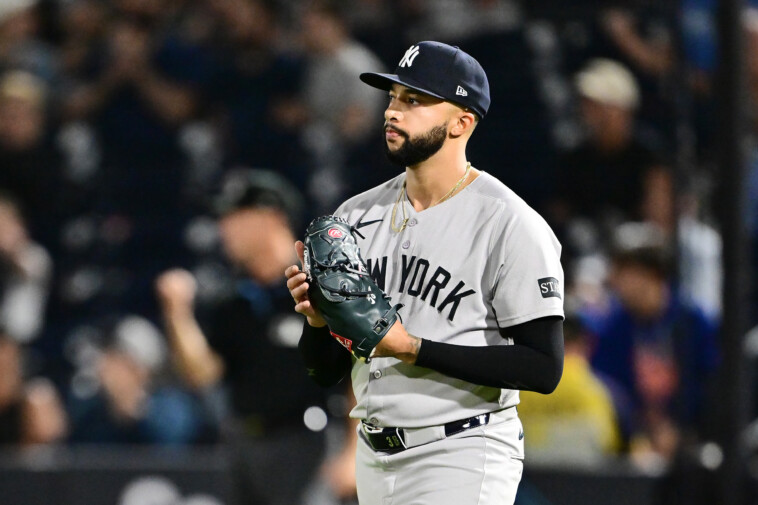 why-the-yankees-are-talking-about-having-devin-williams-throw-his-best-pitch-less