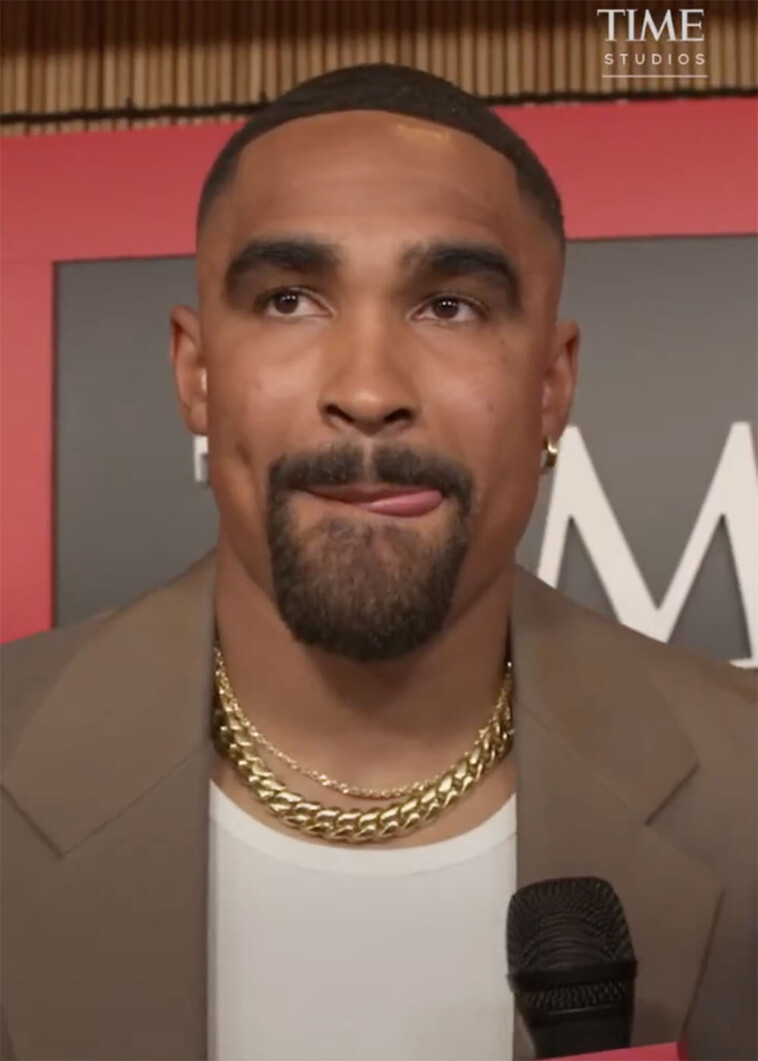 awkward-moment-as-jalen-hurts-asked-about-eagles’-white-house-visit-on-red-carpet