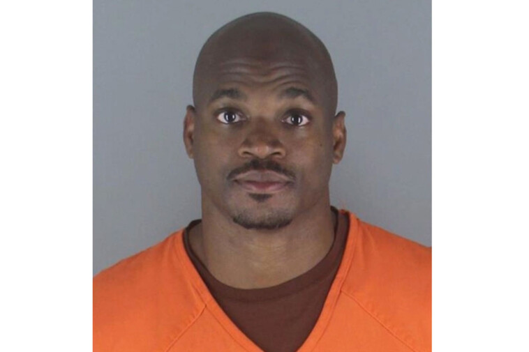 adrian-peterson-arrested-for-dwi-after-appearance-at-vikings’-nfl-draft-party