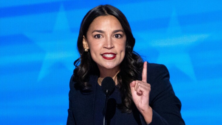 chris-cuomo-blasts-’80-20-loser’-ocasio-cortez,-warns-dems-not-to-pick-her-in-2028