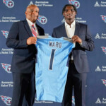 warren-moon-passes-the-torch,-allows-cam-ward-to-wear-retired-no.-1-jersey-with-titans