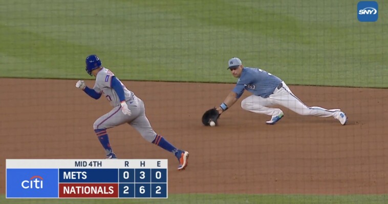 mets-left-in-disbelief-after-botched-triple-play-call-ends-fourth-inning