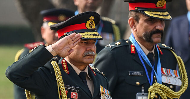 india-sends-army-chief-to-kashmir-as-tensions-rise-with-pakistan