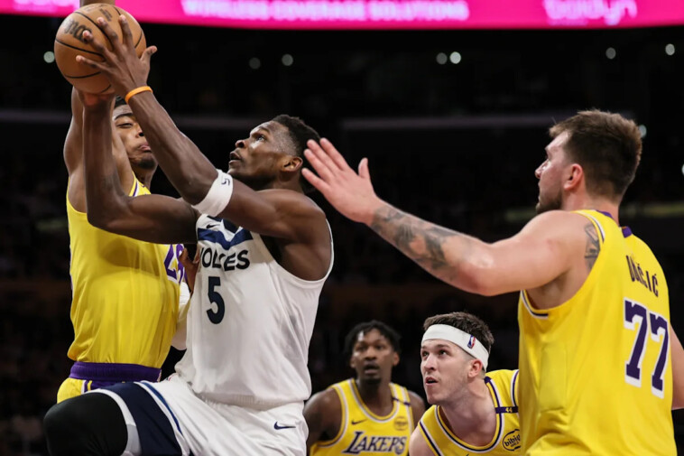 nba-playoffs:-timberwolves-survive-38-point-night-from-lebron-james-to-take-2-1-lead-over-lakers