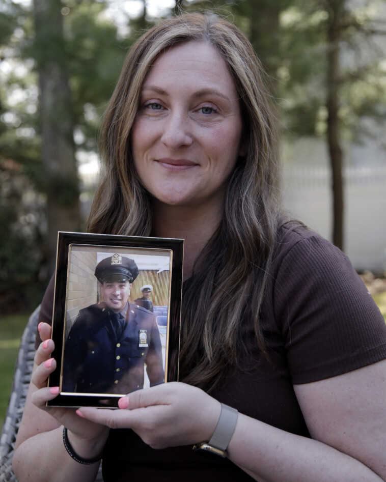 widow-of-fallen-covid-cop-seeks-spot-on-memorial-wall-at-nypd-headquarters:-‘invisible-bullet’