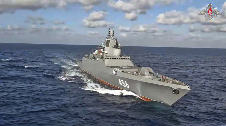 russian-warship-spotted-prowling-in-the-english-channel:-royal-navy
