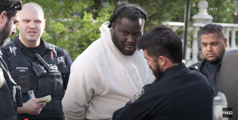 off-duty-nypd-cop-shot,-wounded-in-astoria-after-being-ambushed-by-2-men-in-masks
