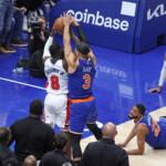 pistons-coach-livid-over-controversial-no-call-as-ref-admits-knicks-fouled-on-final-game-4-shot