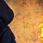 mesa-police-investigate-‘possible-arson’-at-tesla-dealership-by-crooks-who-can’t-spell