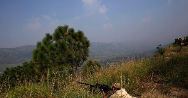 nuclear-armed-india-and-pakistan-exchange-small-arms-fire-across-border