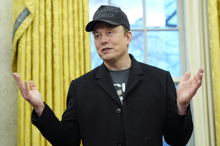 elon-musk-no-longer-working-from-white-house:-‘talking-to-him-on-the-phone’