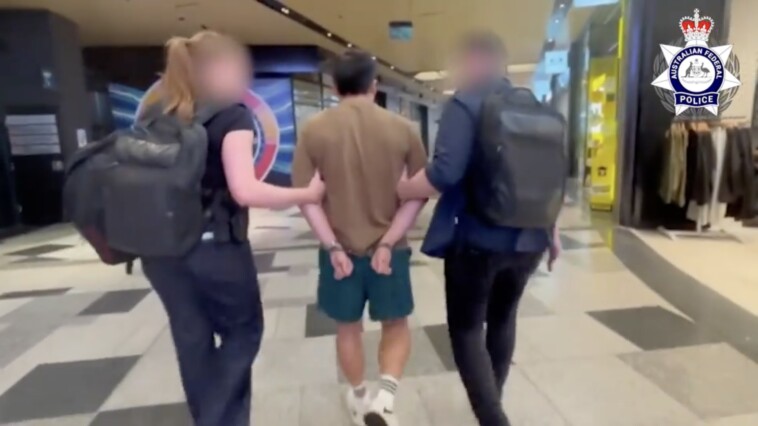 man-charged-after-trespassing-onto-tarmac-at-major-airport