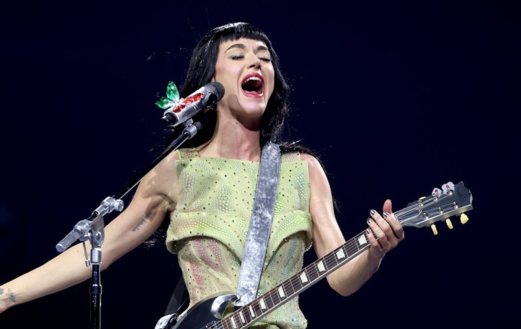 katy-perry-addresses-critics,-calls-them-‘unhinged-and-unhealed’