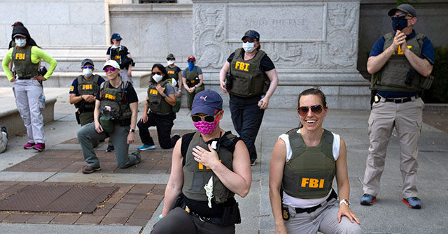 fbi-reassigns-agents-that-kneeled-during-george-floyd-protest