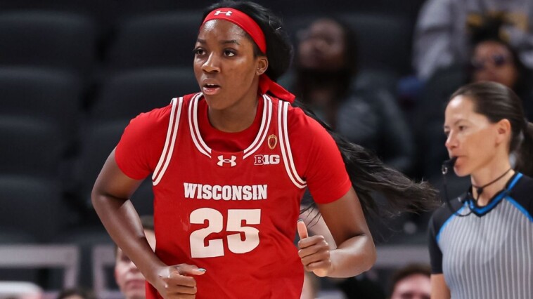 defending-champ-uconn-land-transfer-williams
