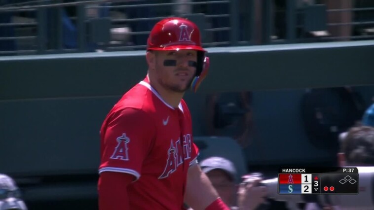 angels’-trout-(knee)-leaves-loss-vs.-mariners