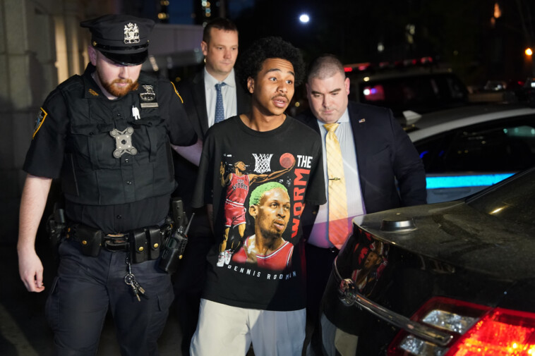 gunman,-21,-arrested-in-shooting-of-times-square-food-vendor,-claims-self-defense:-cops
