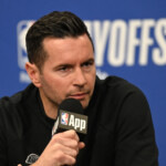 lakers-coach-jj-redick-storms-out-of-press-conference-over-‘weird’-question